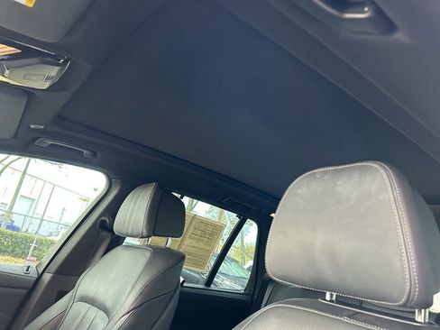 Used 2020 BMW X5 M50i image 17