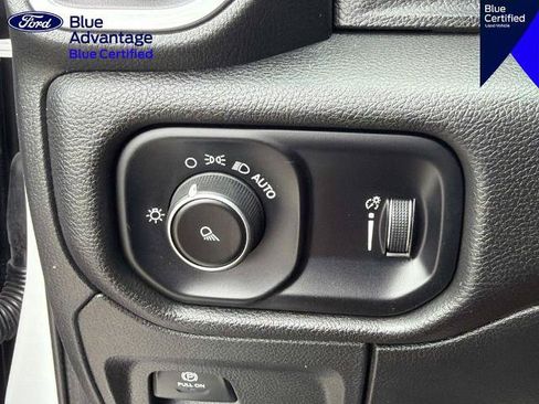 Used 2024 RAM 1500 Laramie AWD/4WD image 31