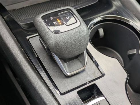 Used 2023 Nissan Rogue S image 14