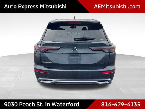 New 2026 Mitsubishi Outlander SEL AWD/4WD image 6