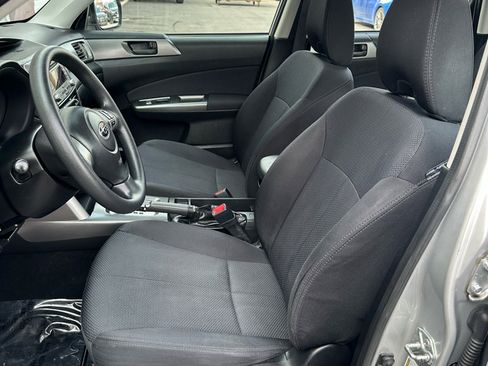 Used 2011 Subaru Forester 2.5X w/ Alloy Wheel Value Pkg image 3