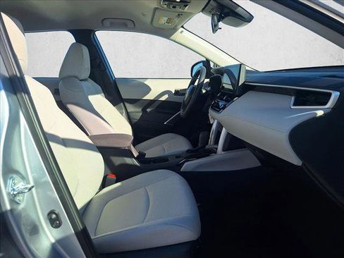 Certified 2024 Toyota Corolla Cross L image 20