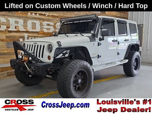 Used 2013 Jeep Wrangler Unlimited Sahara w/ Connectivity Group AWD/4WD image 2