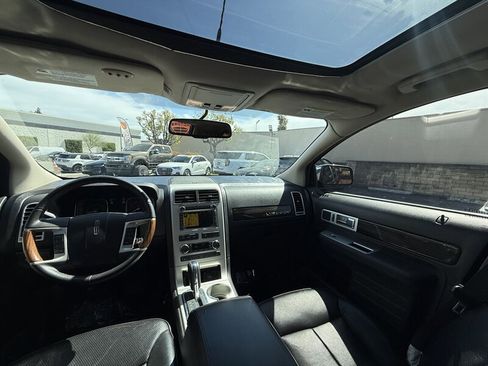 Used 2010 Lincoln MKX 2WD image 33