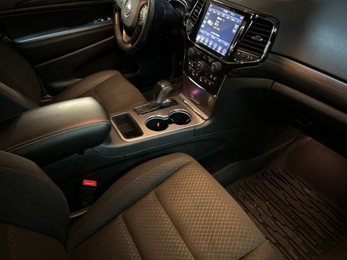 Certified 2021 Jeep Grand Cherokee Freedom Edition image 14