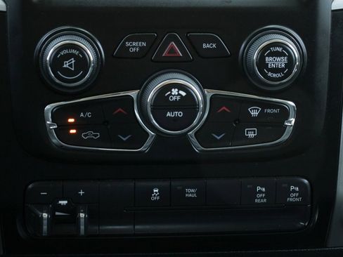 Used 2017 RAM 1500 Big Horn image 32