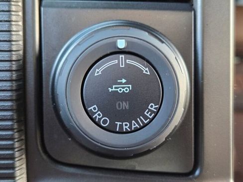 Used 2024 Ford F150 King Ranch w/ FX4 Off-Road Package image 31