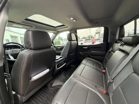 Used 2022 GMC Sierra 1500 SLT w/ SLT Premium Package AWD/4WD image 26