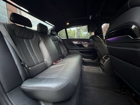Used 2019 BMW 750i xDrive AWD/4WD image 26