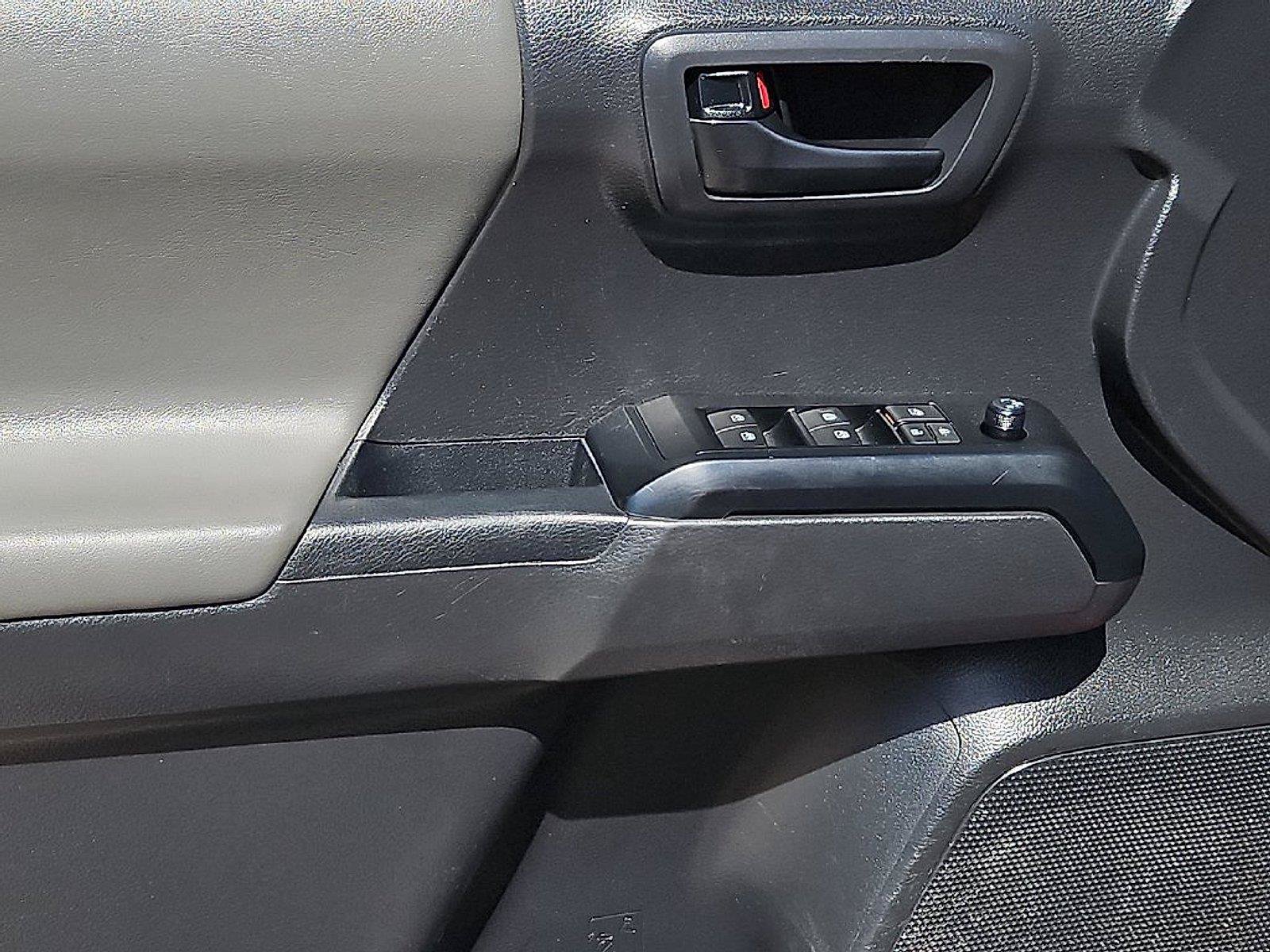 Used 2022 Toyota Tacoma SR AWD/4WD image 20