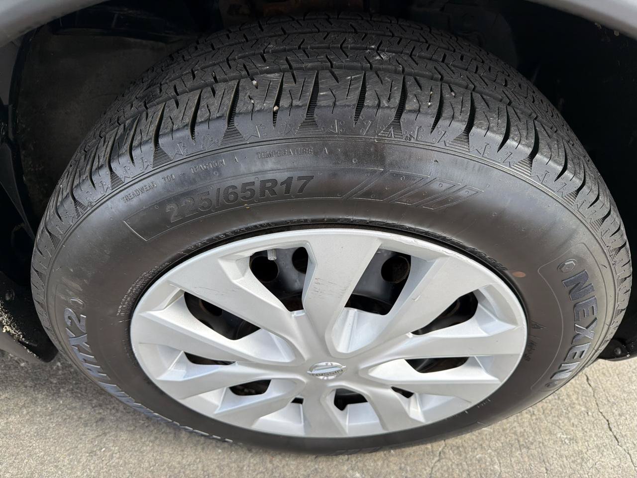 Used 2014 Nissan Rogue S AWD/4WD image 17