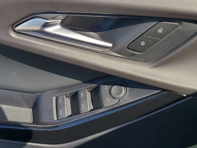 New 2027 Chevrolet Equinox LT FWD image 19