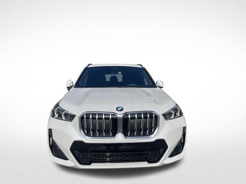 Used 2023 BMW X1 xDrive28i w/ M Sport Package AWD/4WD image 3