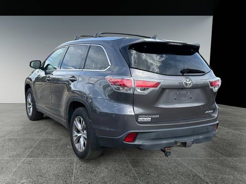 Used 2015 Toyota Highlander XLE AWD/4WD image 4
