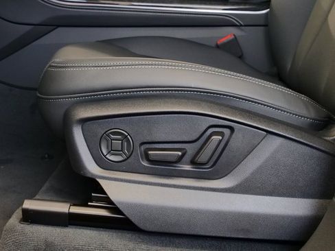 New 2026 Audi Q8 Premium Plus image 11