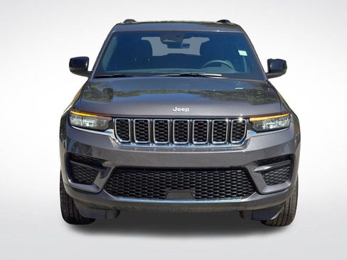 Used 2025 Jeep Grand Cherokee Laredo X AWD/4WD image 11