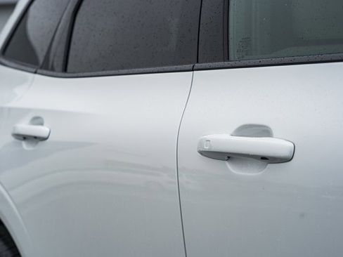 New 2026 Volvo XC60 B5 Plus w/ Protection Package Premier image 15