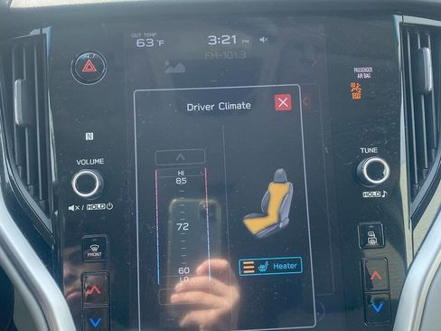 Used 2022 Subaru Outback Premium image 17