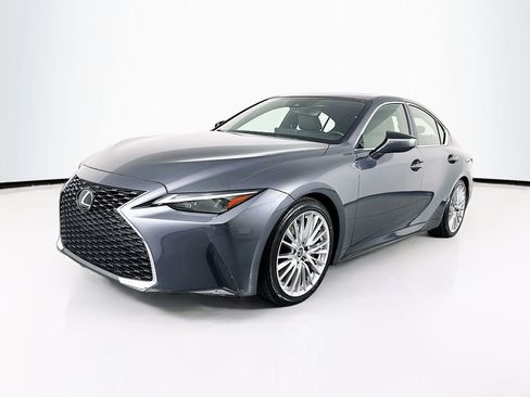 Used 2022 Lexus IS 300 300 w/ Premium Package image 3