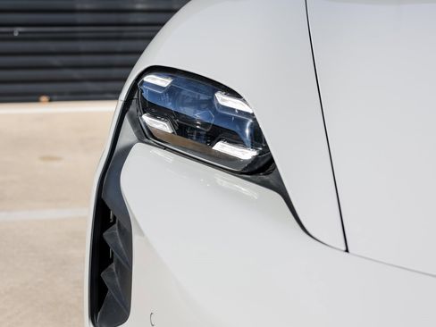 Certified 2023 Porsche Taycan GTS image 13