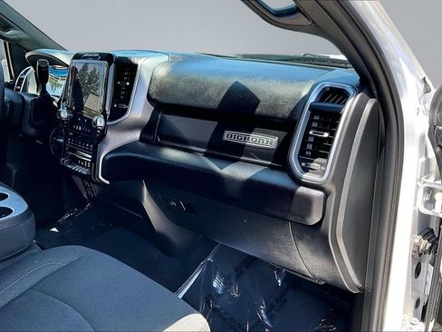 Certified 2025 RAM 2500 Big Horn AWD/4WD image 17