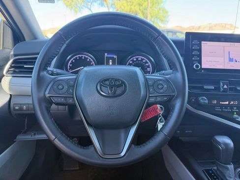 Used 2022 Toyota Camry SE w/ Carpet Mat Package (TMS) FWD image 17