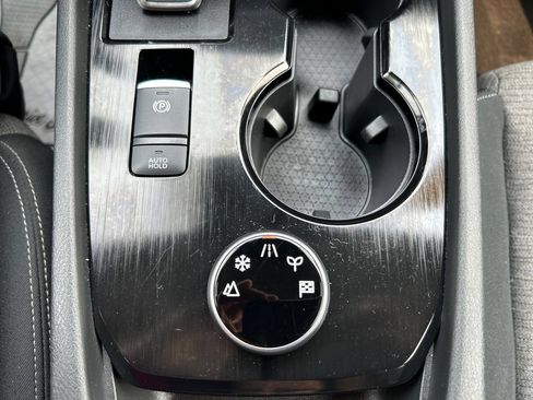 Used 2023 Nissan Rogue SV AWD/4WD image 28