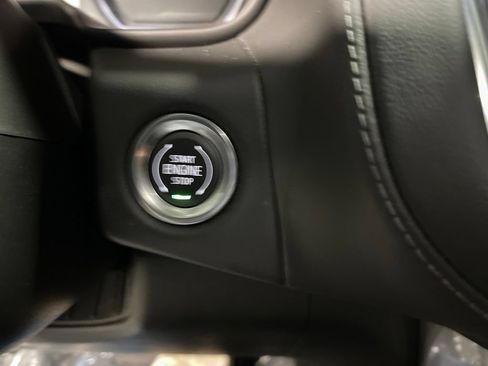 Used 2024 Chevrolet Tahoe LS RWD image 30