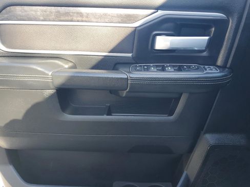 Used 2024 RAM 3500 Big Horn image 29