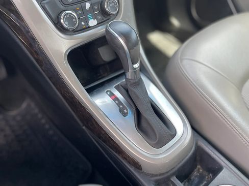 Used 2012 Buick Verano Convenience FWD image 19