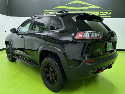 Used 2022 Jeep Cherokee Trailhawk w/ Sound & Nav Group AWD/4WD image 7