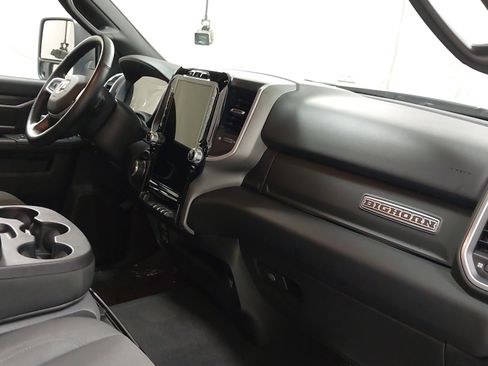 Used 2024 RAM 2500 Big Horn w/ Safety Group image 29