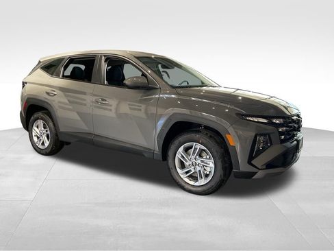 New 2026 Hyundai Tucson SE AWD/4WD image 2