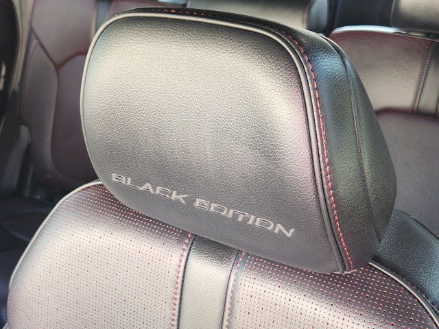 Used 2025 Honda Pilot Black Edition image 24