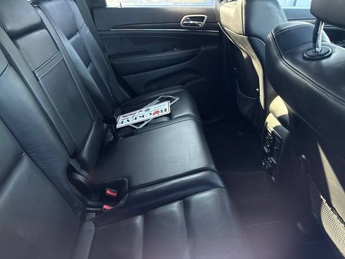 Used 2017 Jeep Grand Cherokee Limited AWD/4WD image 22