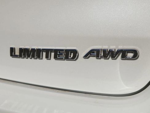 Used 2018 Toyota Highlander Limited Platinum image 11