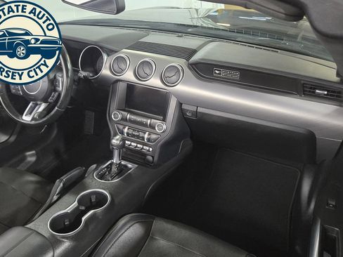 Used 2020 Ford Mustang GT Premium RWD image 33