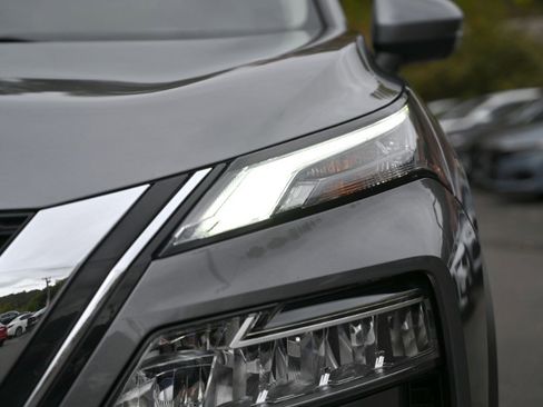 Used 2023 Nissan Rogue SL w/ SL Premium Package image 13