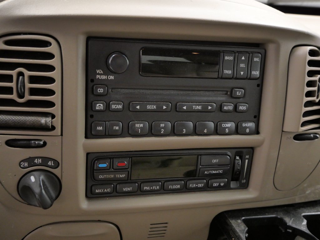Used 2002 Ford F150 Lariat AWD/4WD image 24