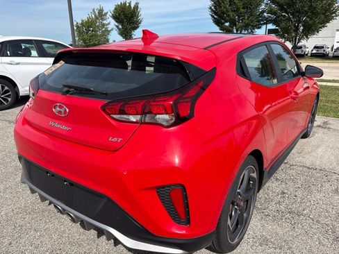 Used 2019 Hyundai Veloster Turbo FWD image 16