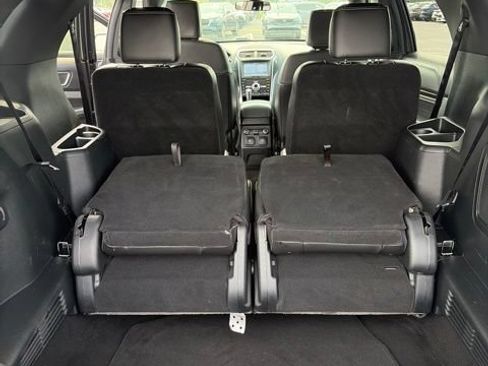 Used 2019 Ford Explorer Platinum AWD/4WD image 25
