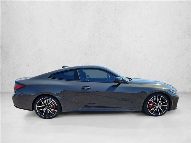 Used 2022 BMW M440i Coupe RWD image 4