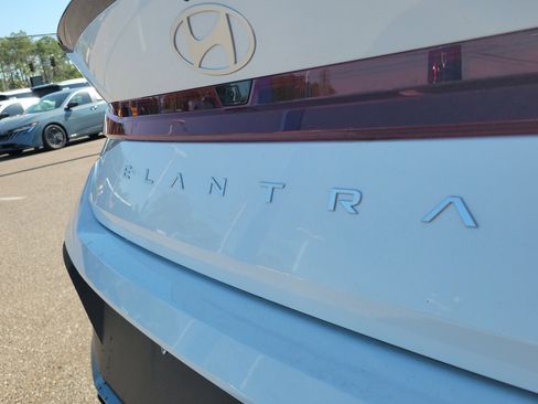 Certified 2025 Hyundai Elantra Sport image 6