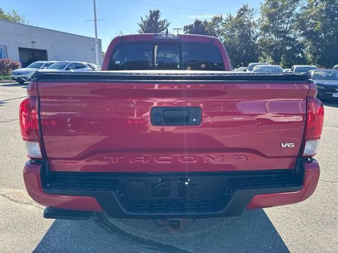 Used 2016 Toyota Tacoma TRD Sport w/ Towing Package AWD/4WD image 5