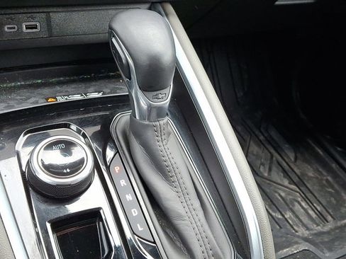 Used 2025 Chevrolet Colorado ZR2 w/ Technology Package image 17