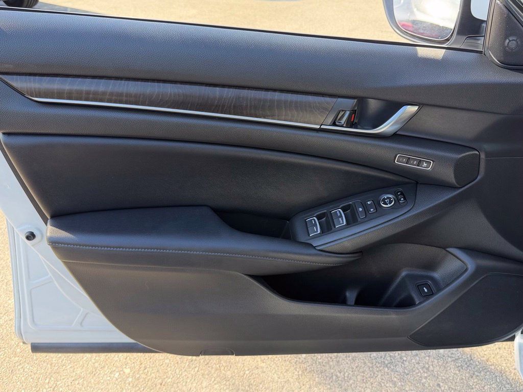 Used 2018 Honda Accord EX-L image 14
