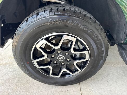 Certified 2025 Ford Bronco Outer Banks AWD/4WD image 17