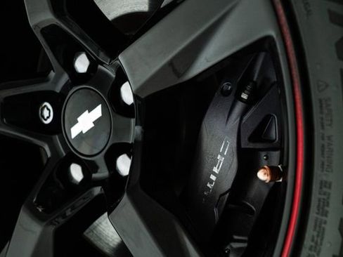 Used 2018 Chevrolet Camaro SS image 21