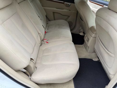 Used 2009 Hyundai Santa Fe SE image 17