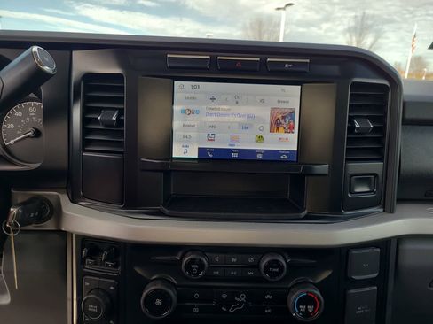 Used 2023 Ford F350 XLT image 24